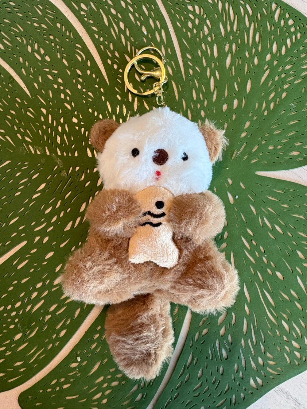 Plush Otter Keychain with Fish Accessory - White & Light Brown